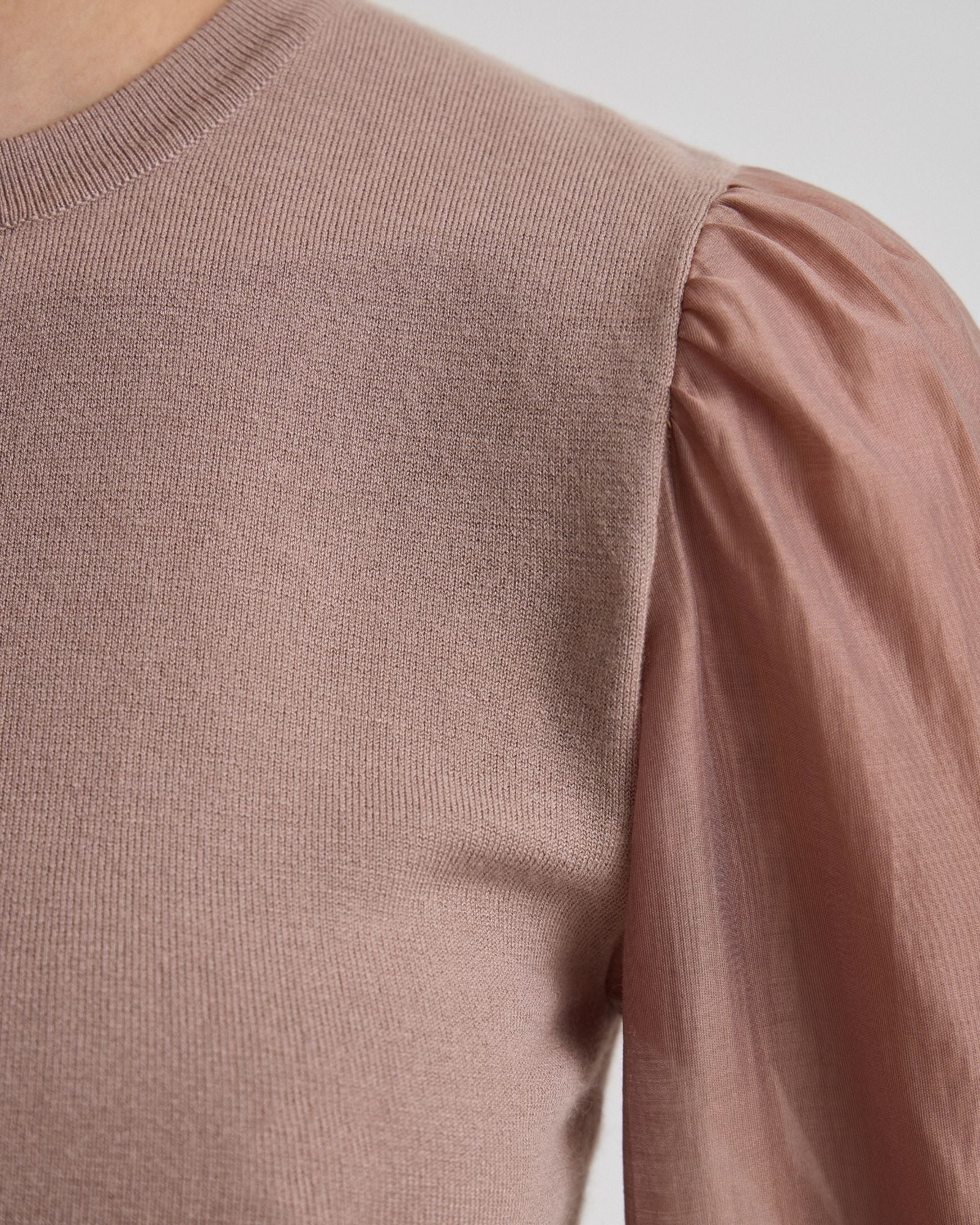Alice Contrast Sleeve Knit - Image 6