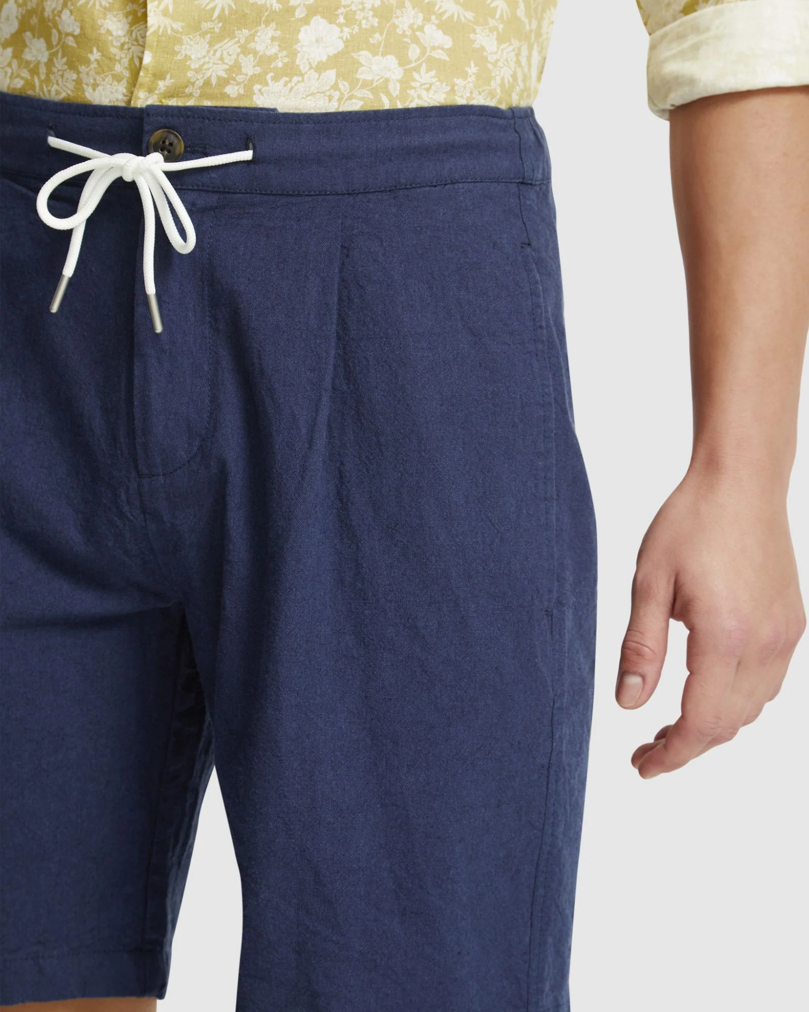 Barney Linen Blend Shorts - Image 12
