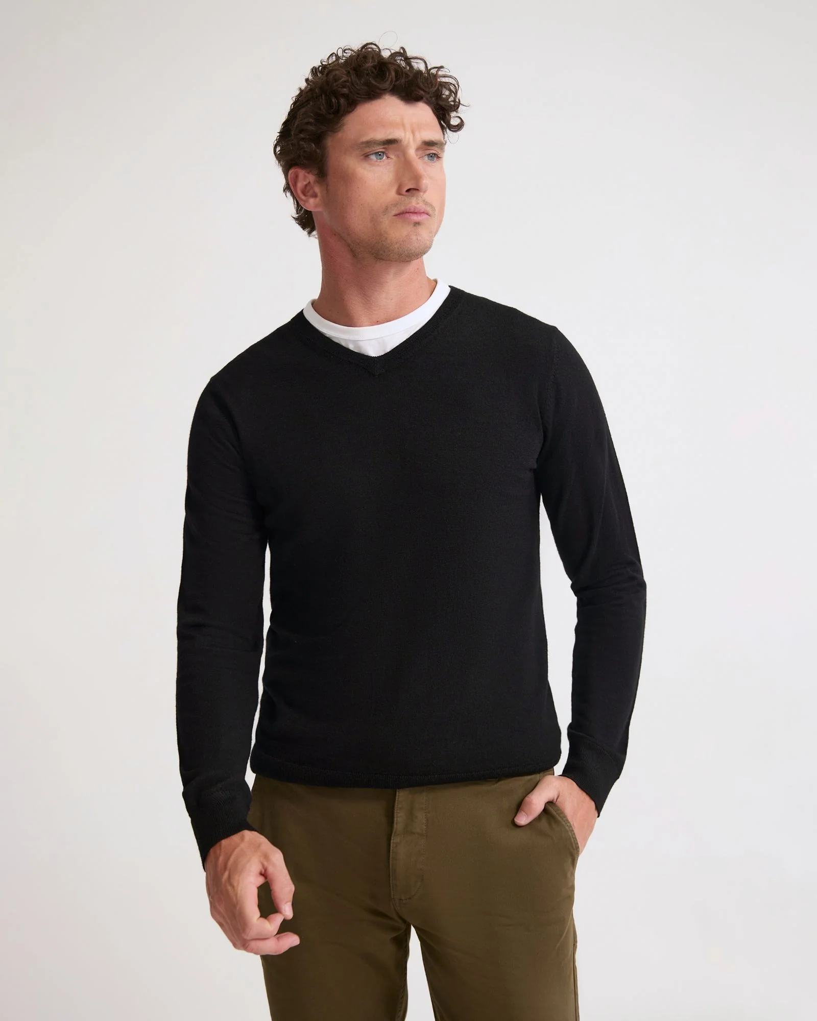 Basic V-Neck Pure Wool Pullover - Image 34