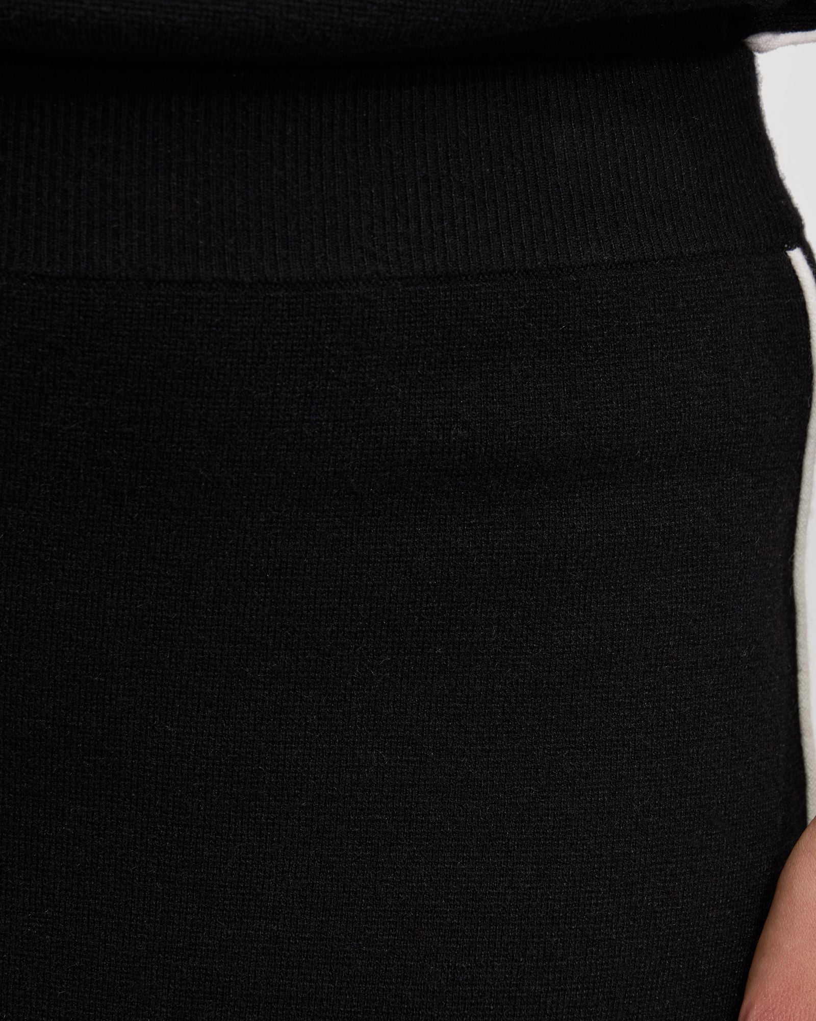 Birdie Knitted Skirt - Image 12