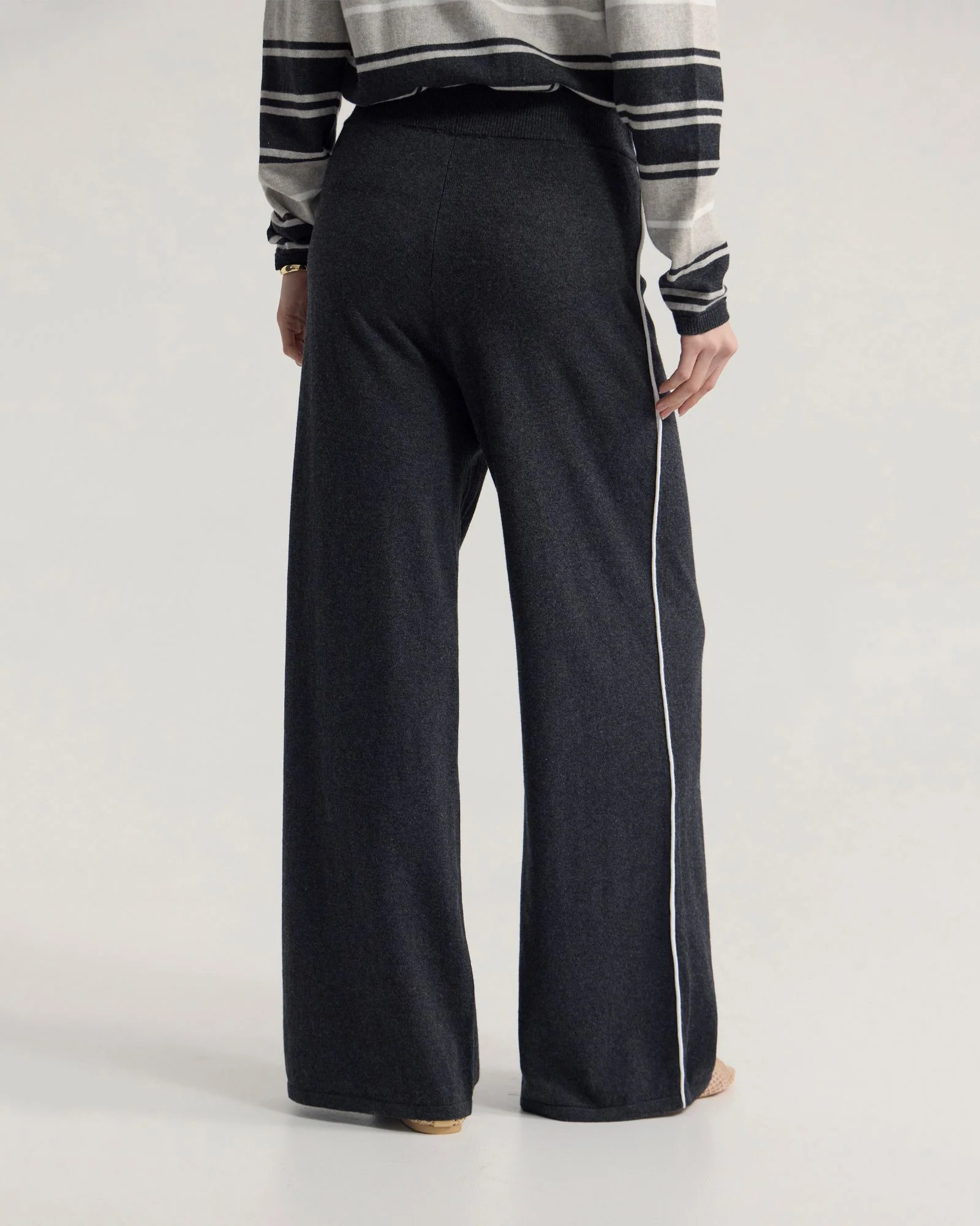 Carla Knitted Pant - Image 11