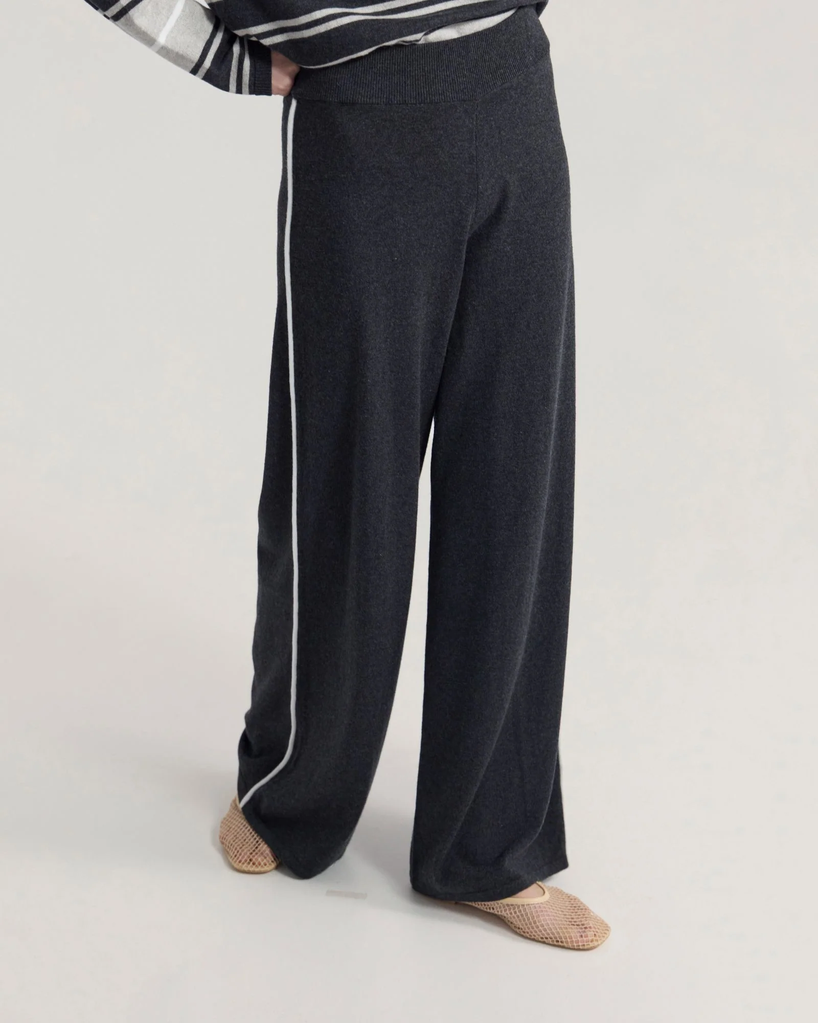 Carla Knitted Pant - Image 12