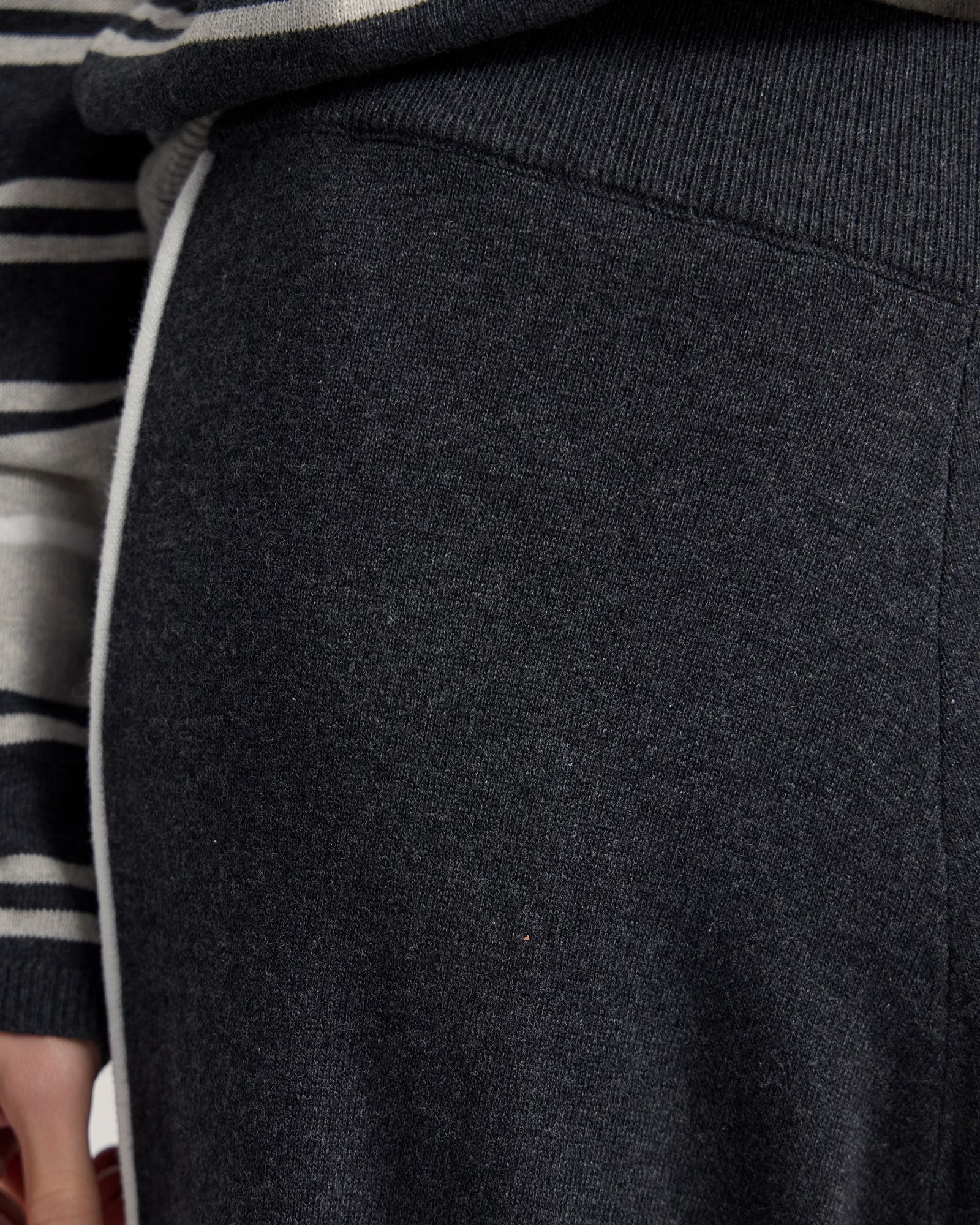 Carla Knitted Pant - Image 14