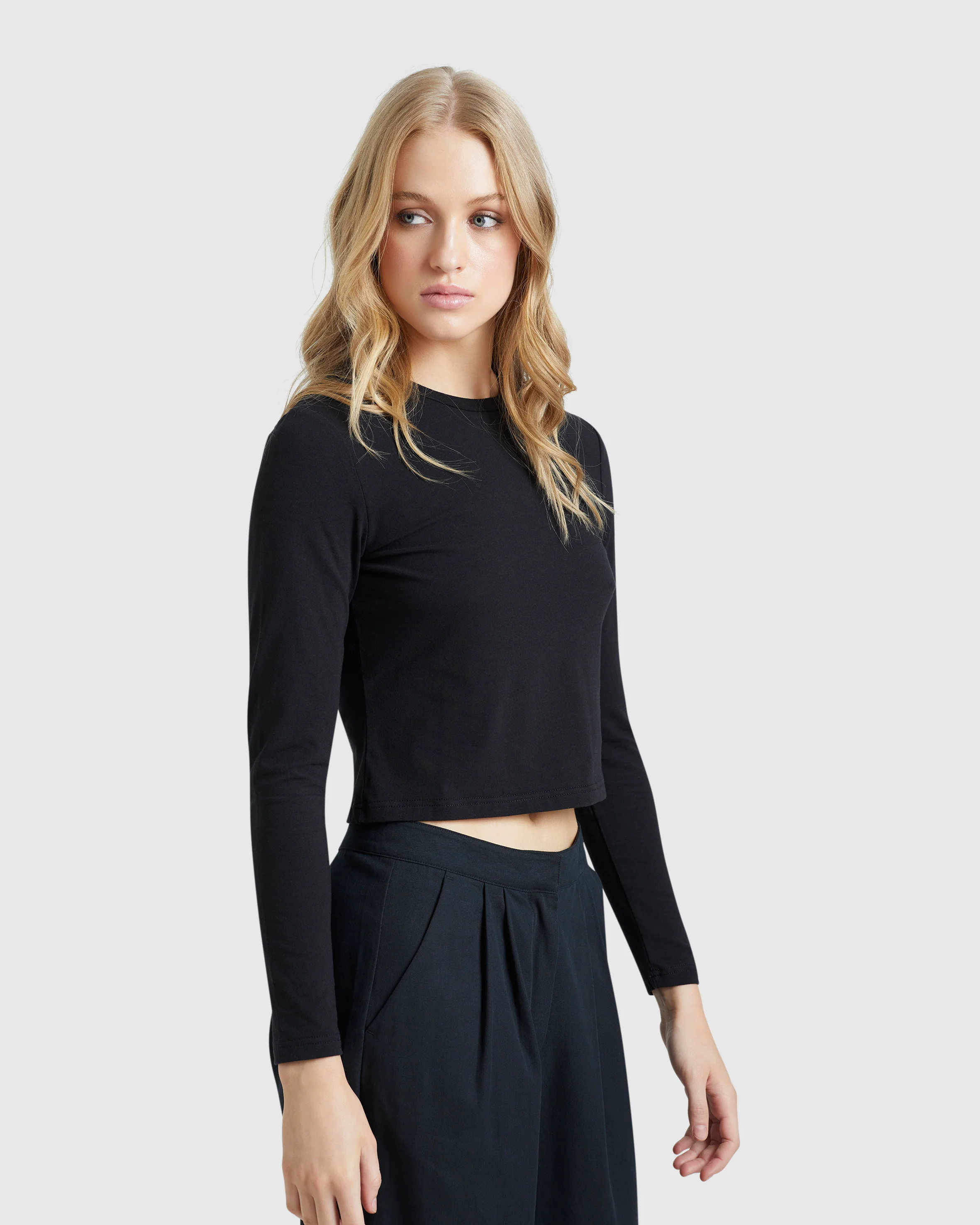 Claudie Crop Long Sleeve T-Shirt - Image 15