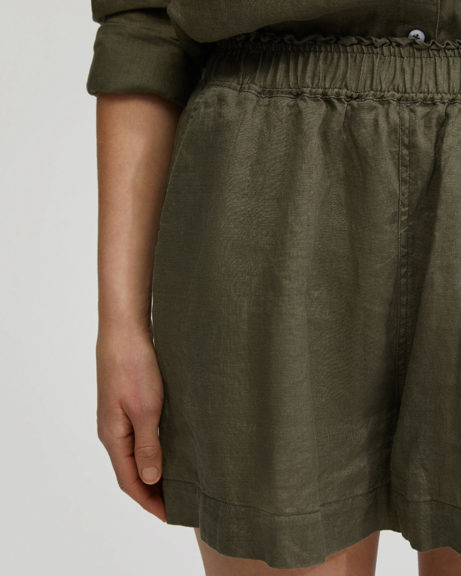 Cleo Linen Shorts - Image 13