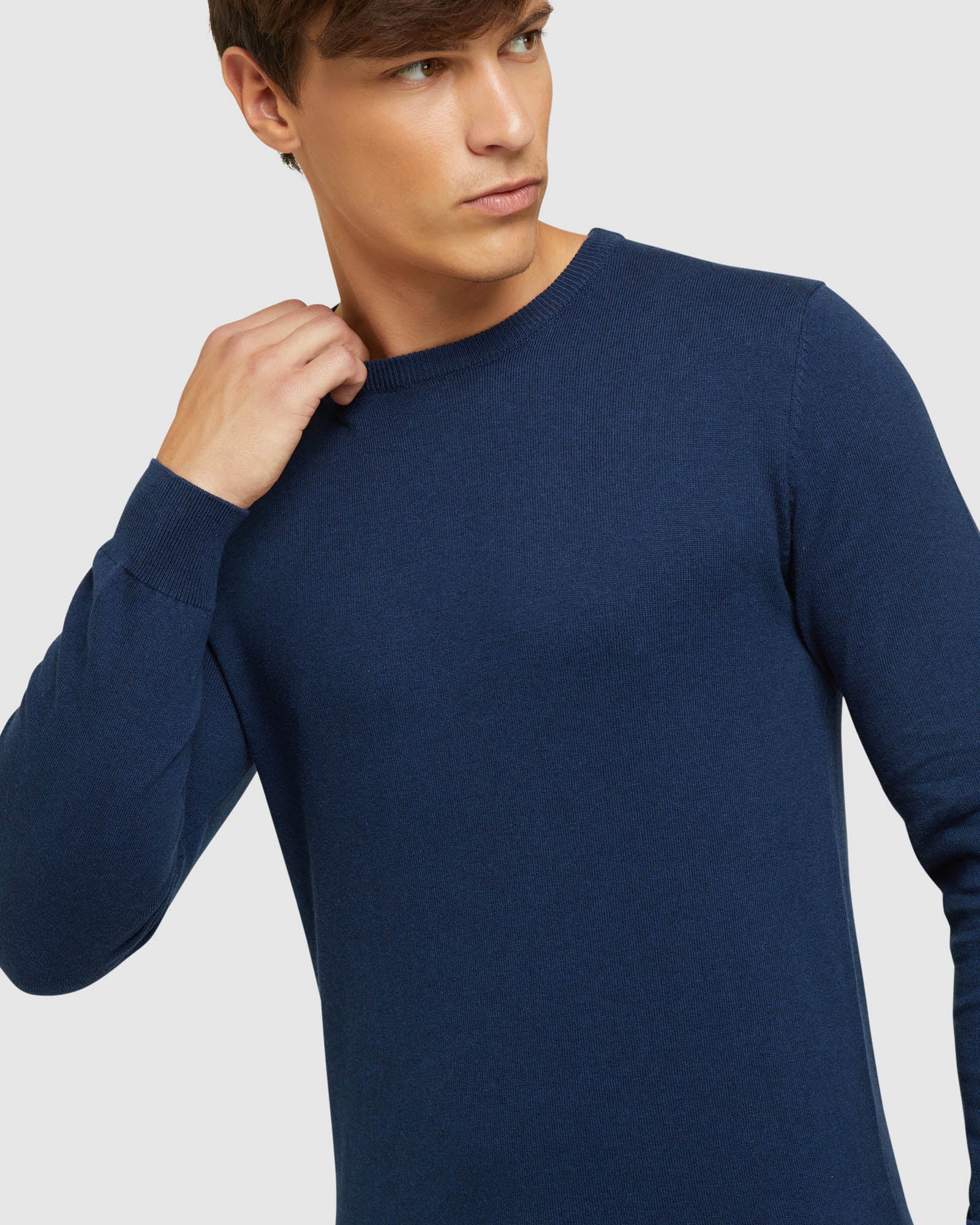 Crew Neck Cotton Cashmere Pullover - Image 10