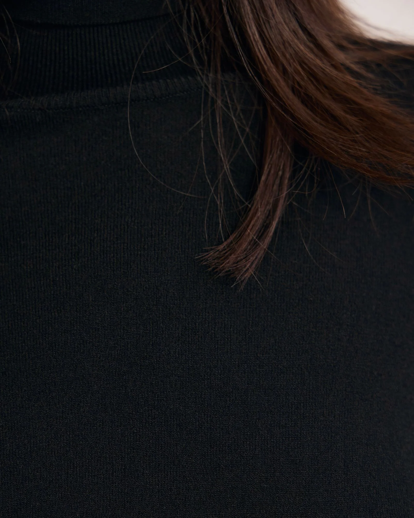 Ela Turtle Neck - Image 15