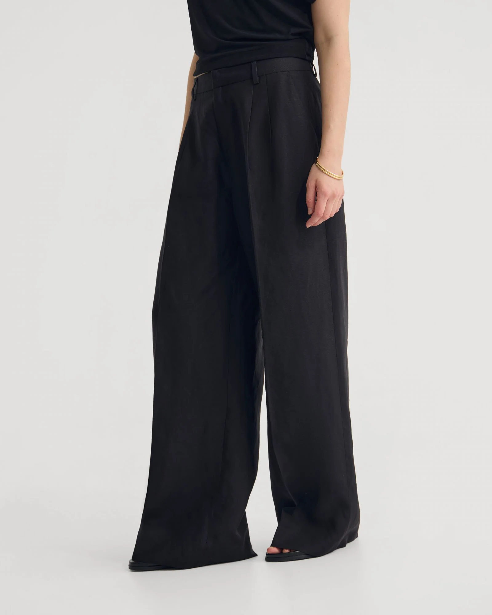 Cameron Pant - Image 9