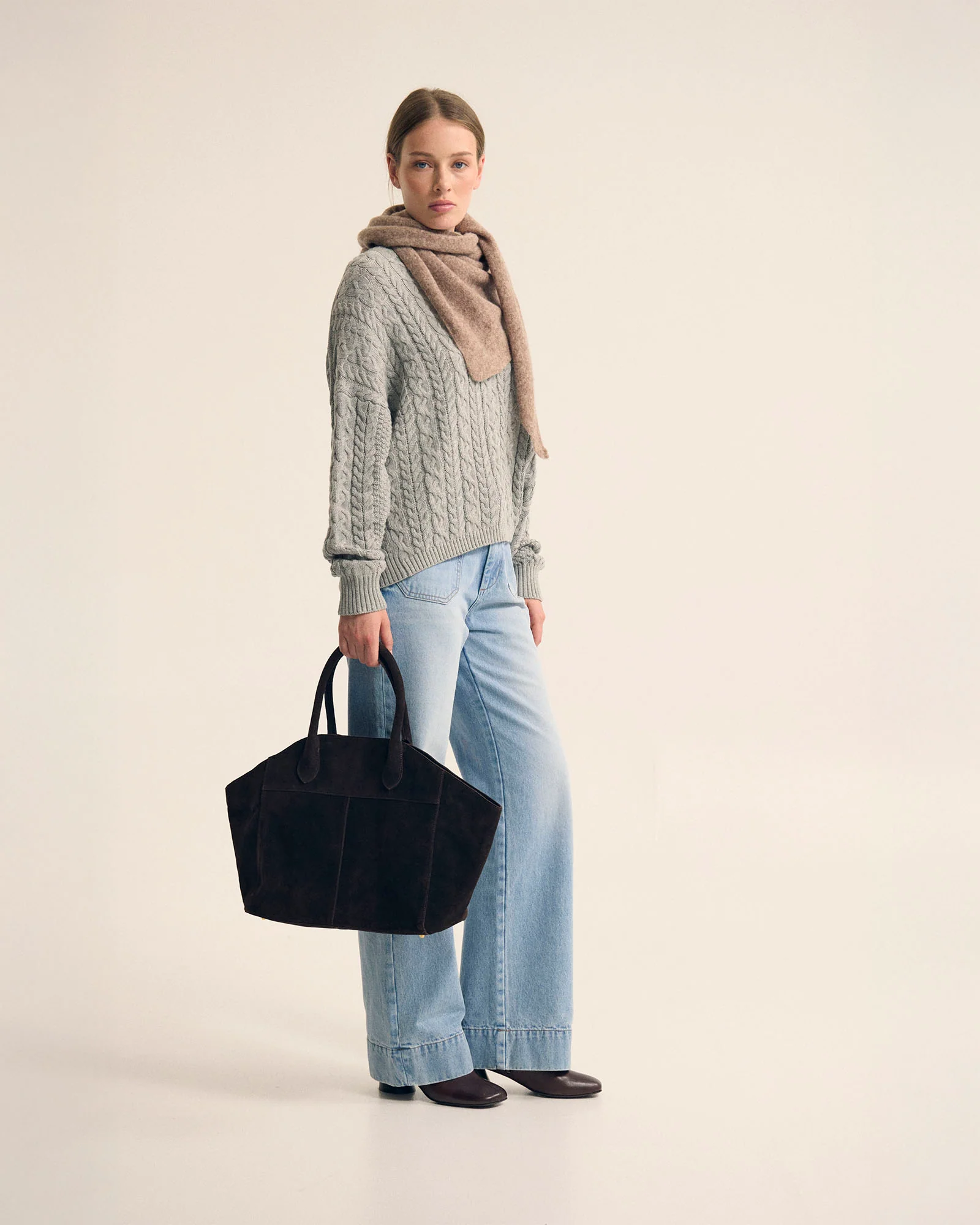 Evie Cable Knit Crew Neck - Image 10
