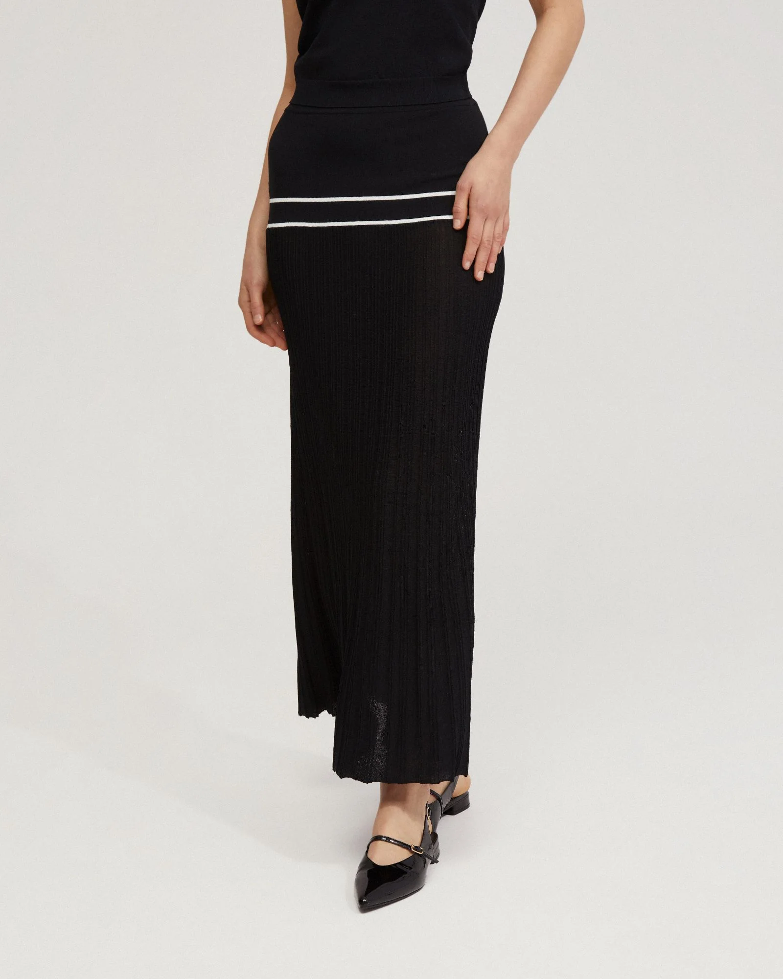 Georgina Knitted Skirt - Image 8
