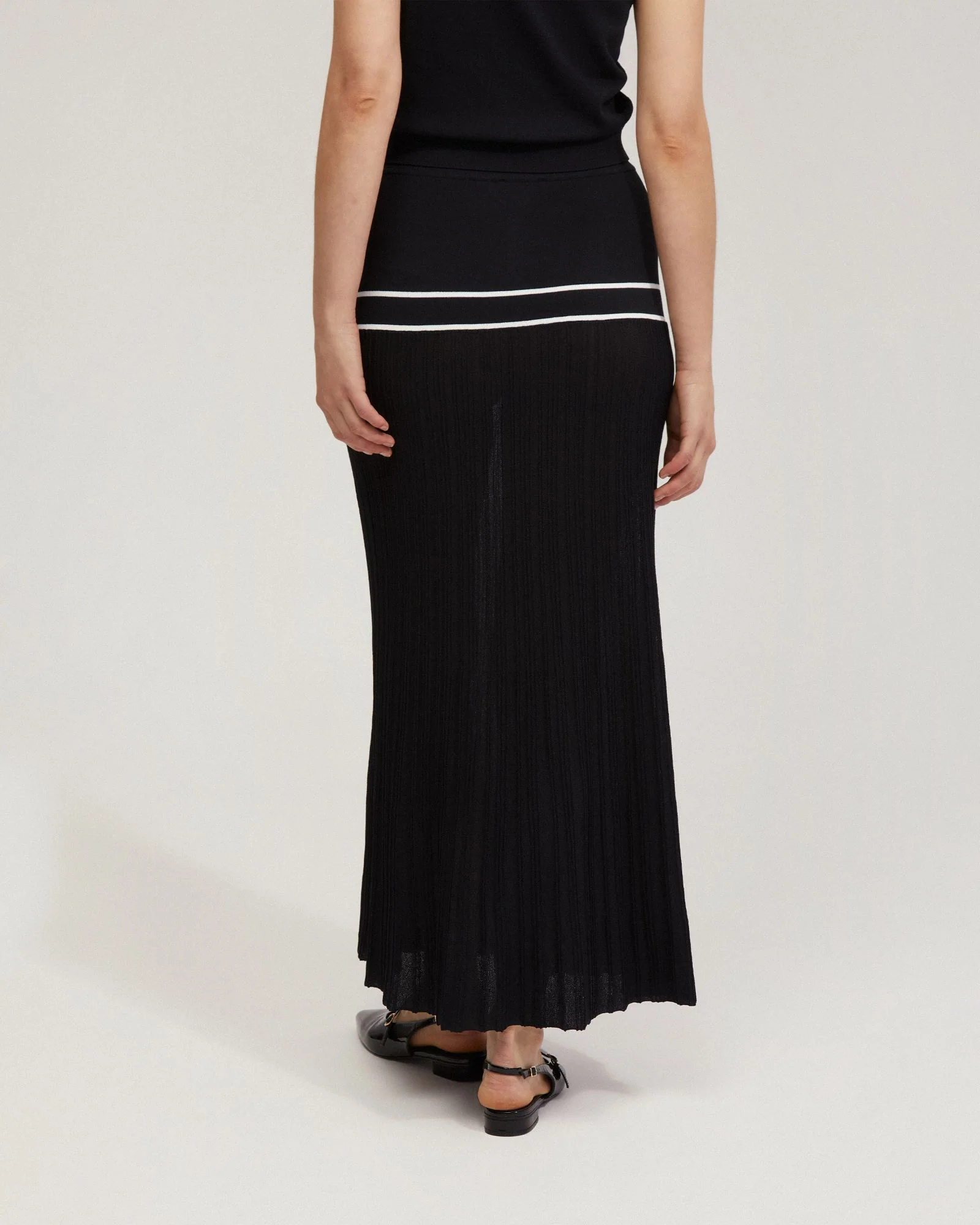 Georgina Knitted Skirt - Image 9