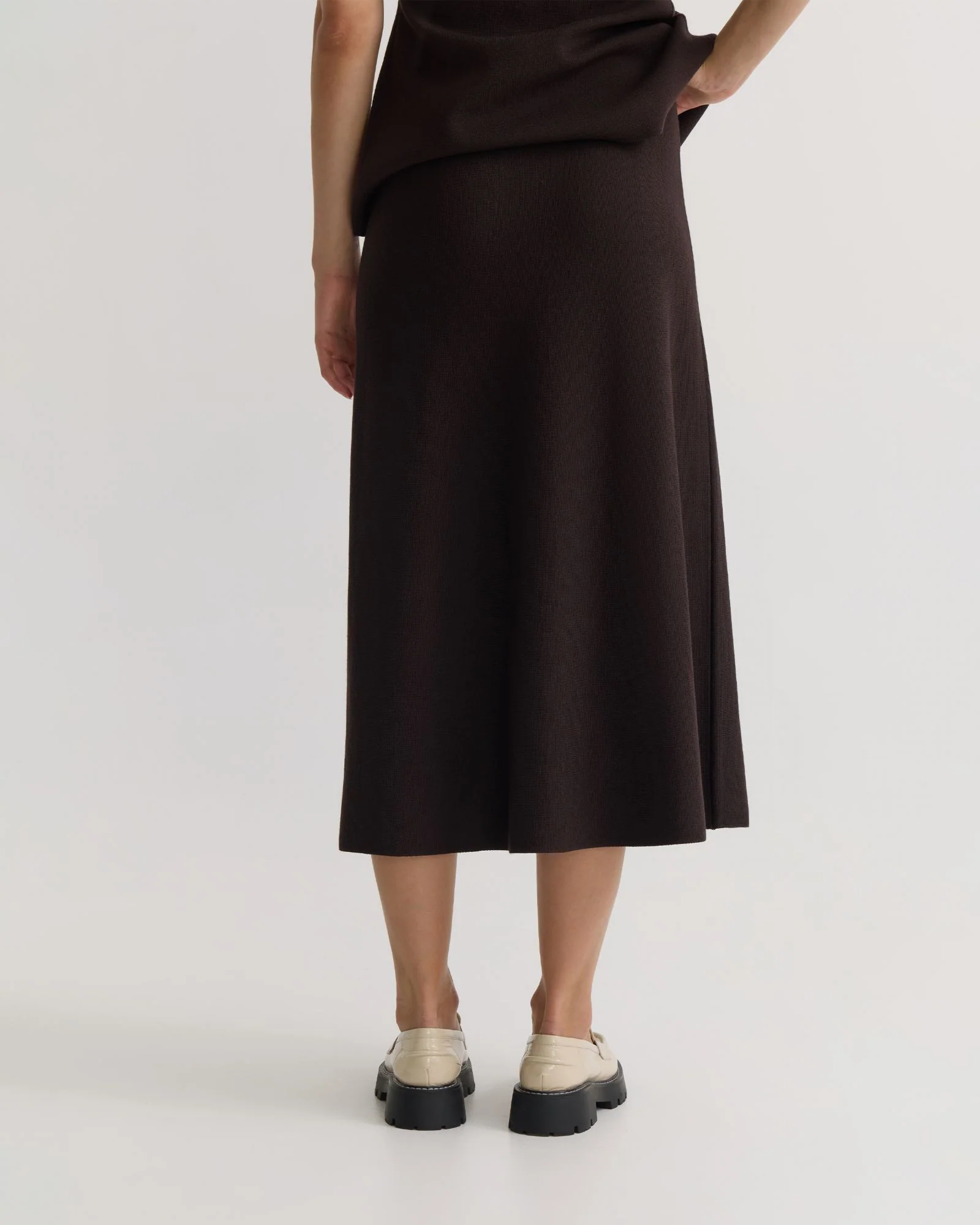 Gracie Knitted Midi Skirt - Image 9