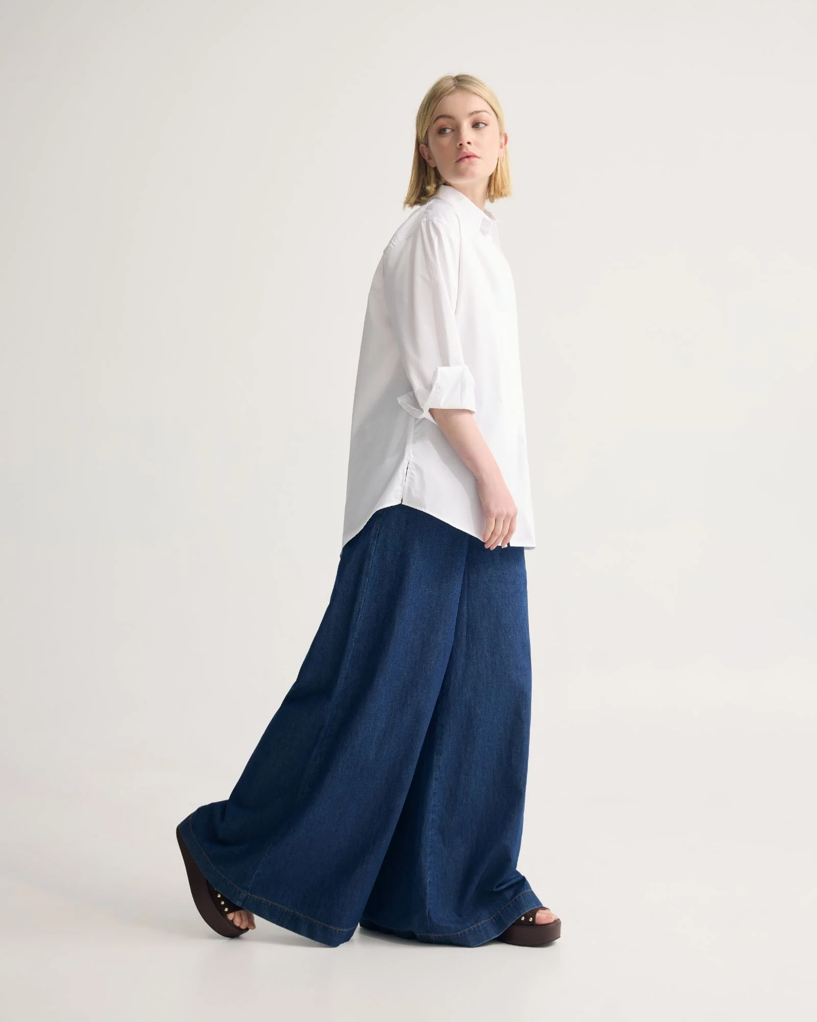 Hailey Oversize Cotton Shirt - Image 20