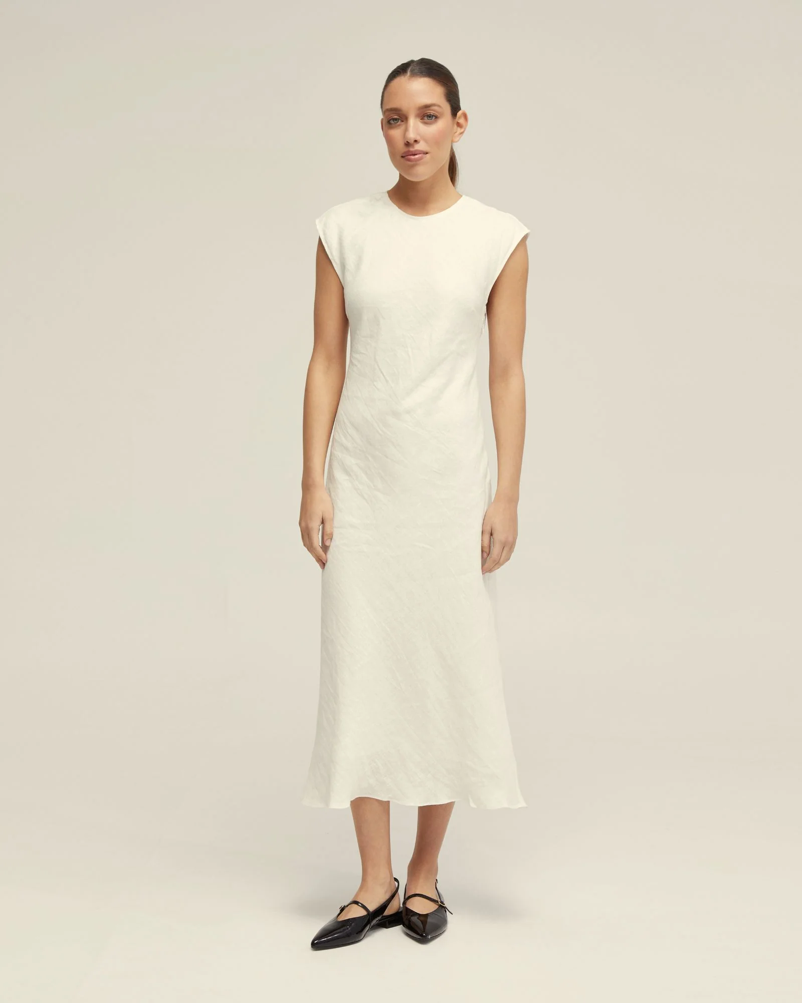 Isabel Linen Dress - Image 11
