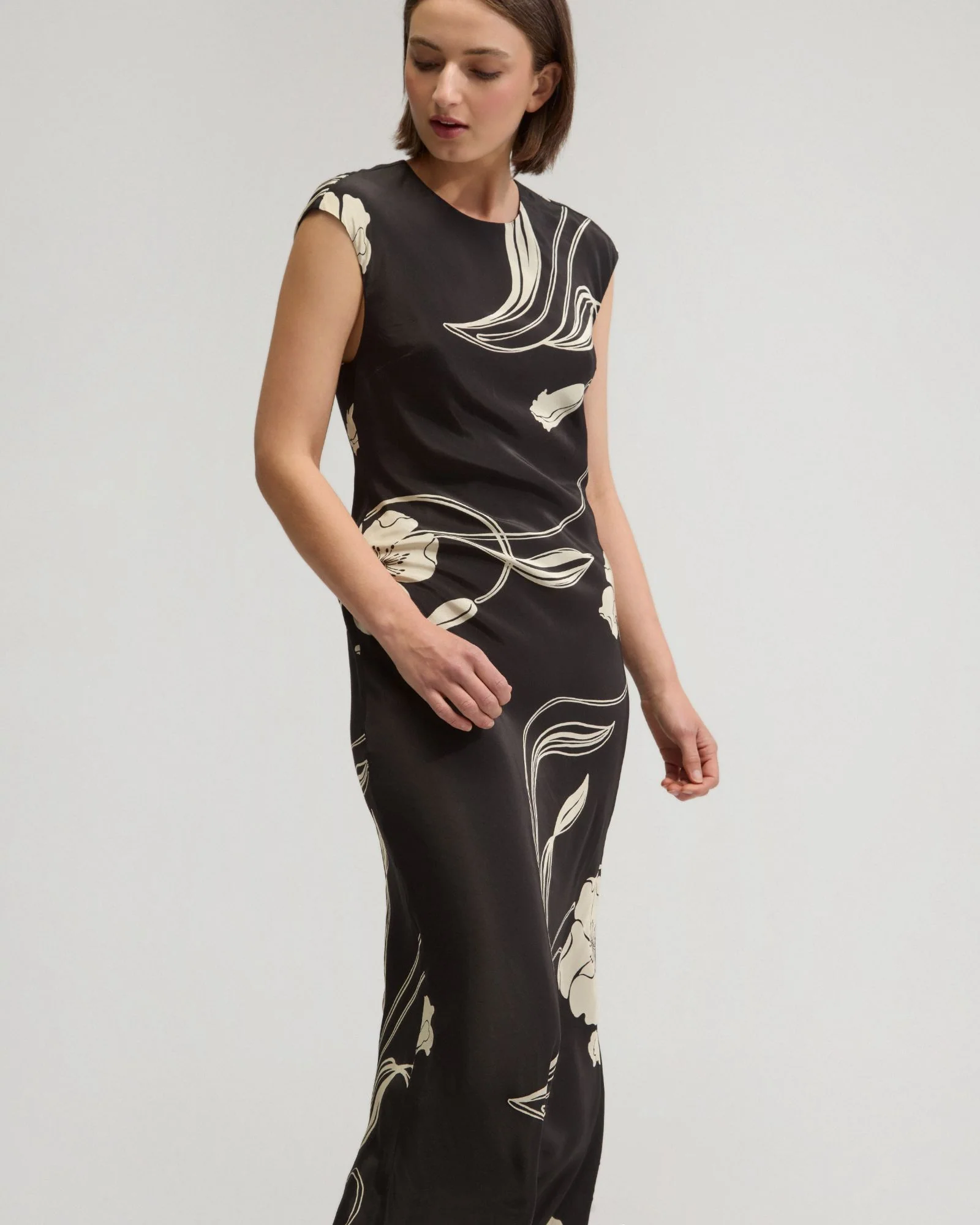 Isabel Printed Dress - Image 4