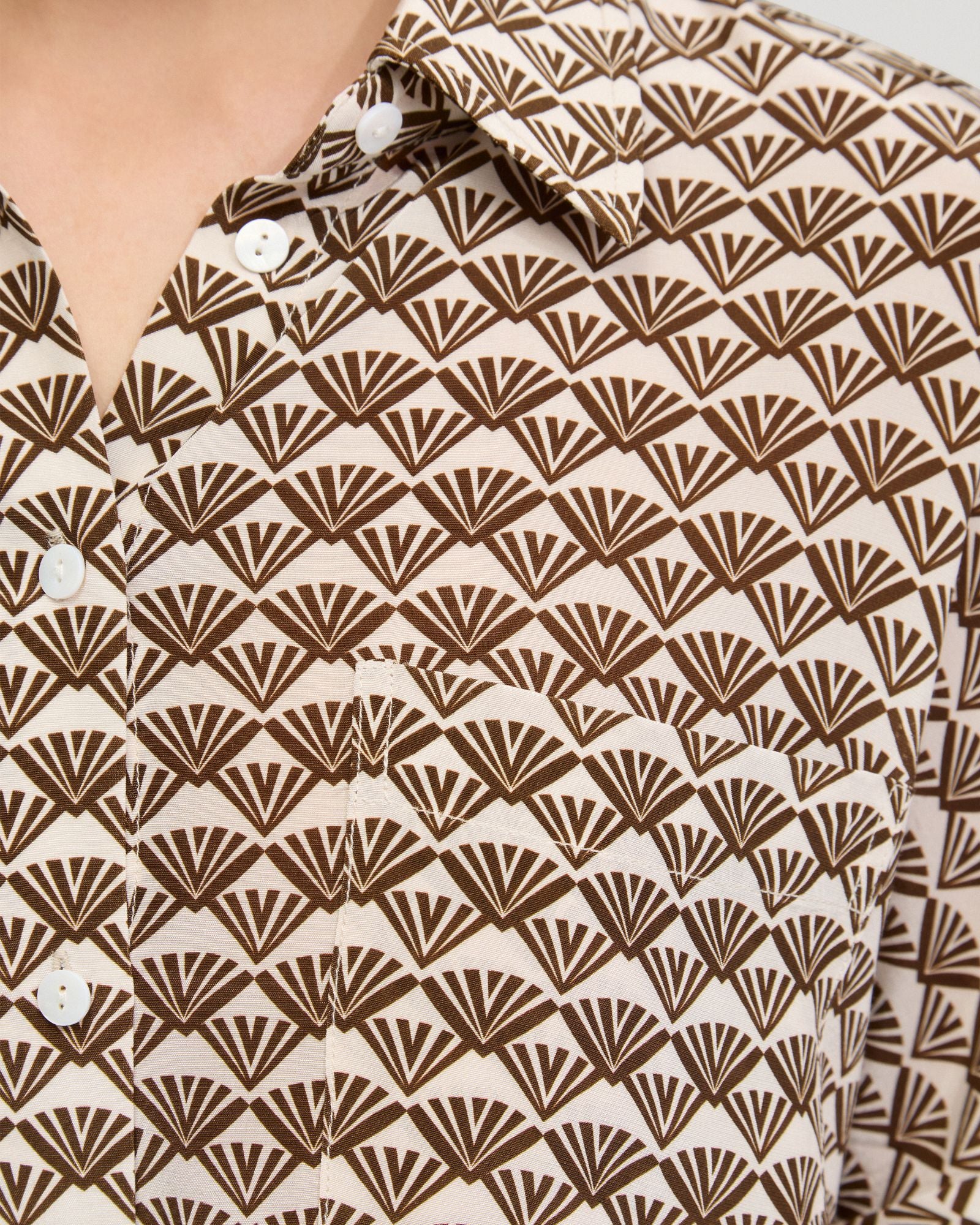 Jasmine Short Sleeve Printed Shirt - Image 6