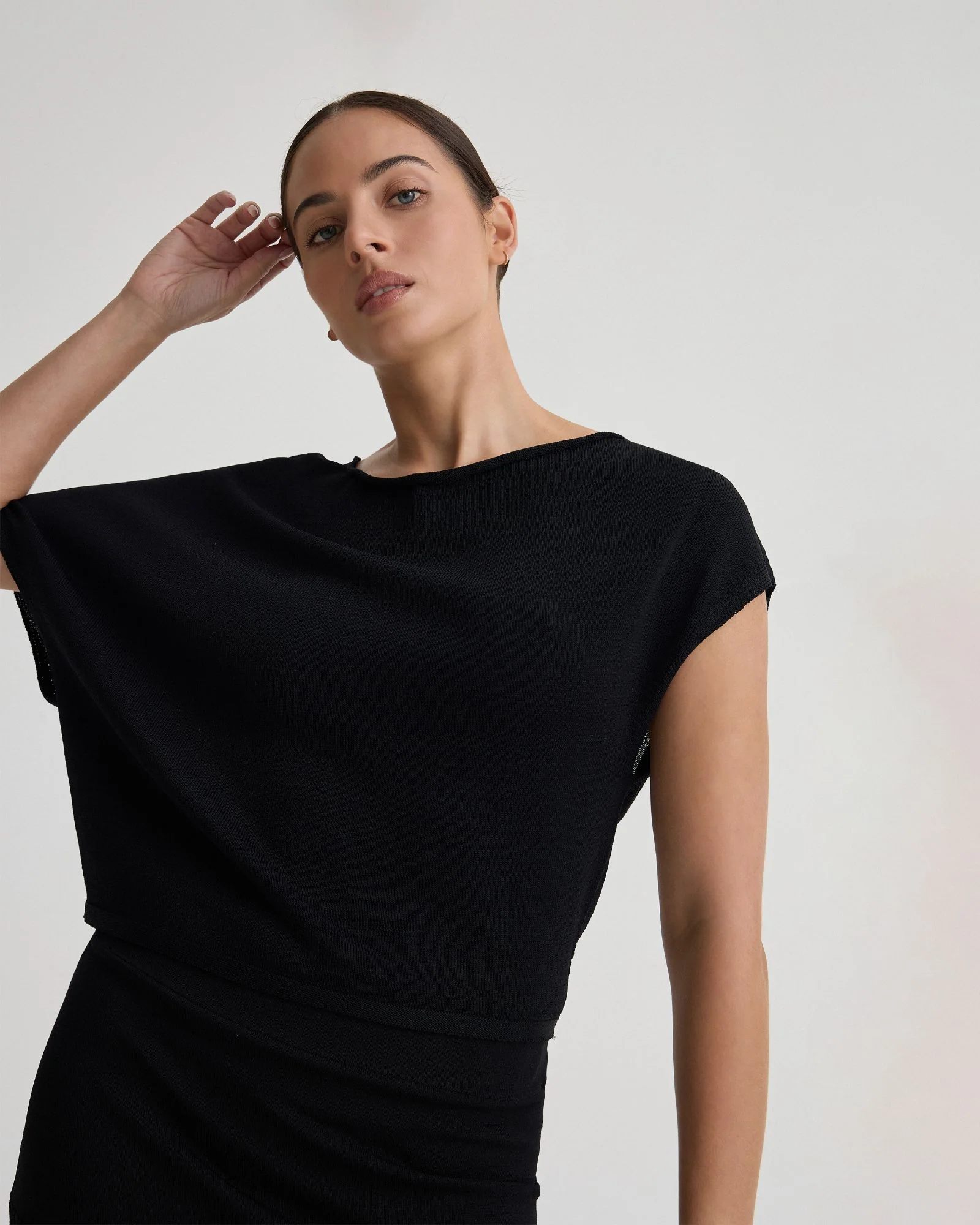 Jaya Knitted Drape Top - Image 10