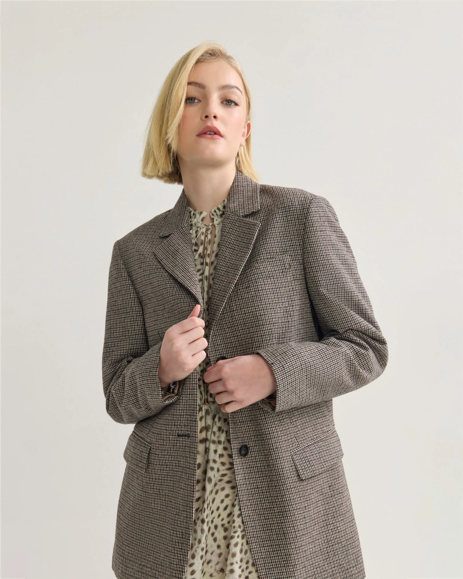 Jordan Wool Oversized Blazer - Image 4