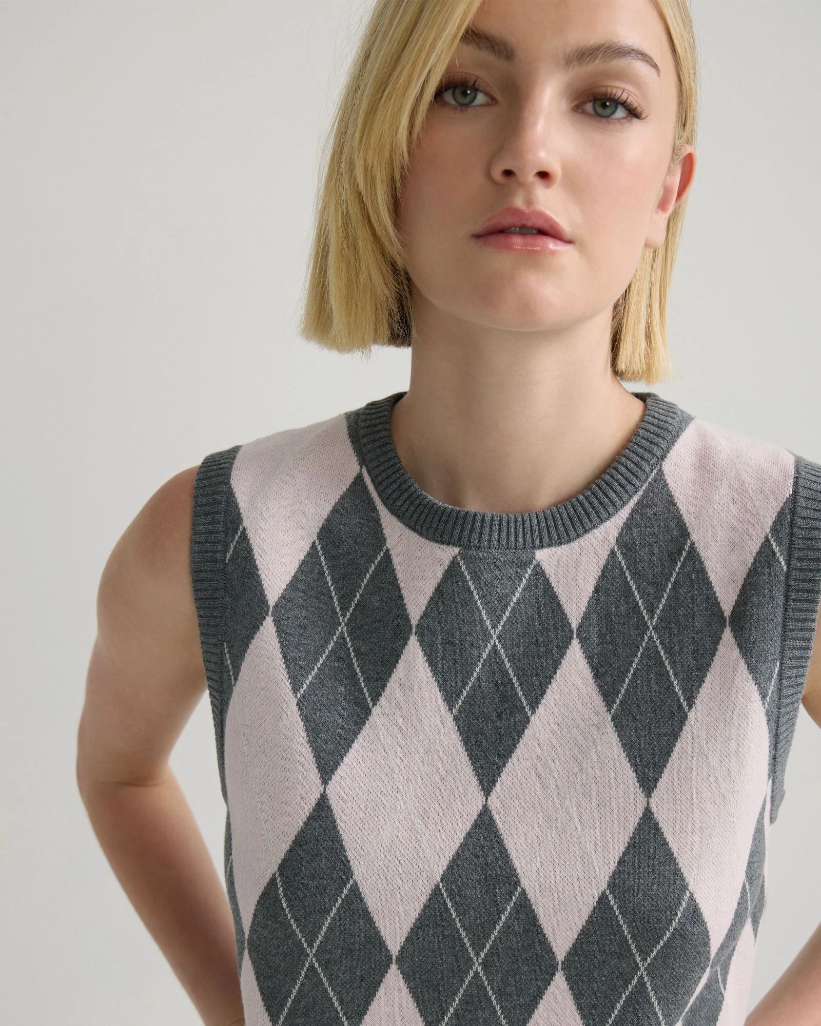 Lanie Argyle Vest - Image 11