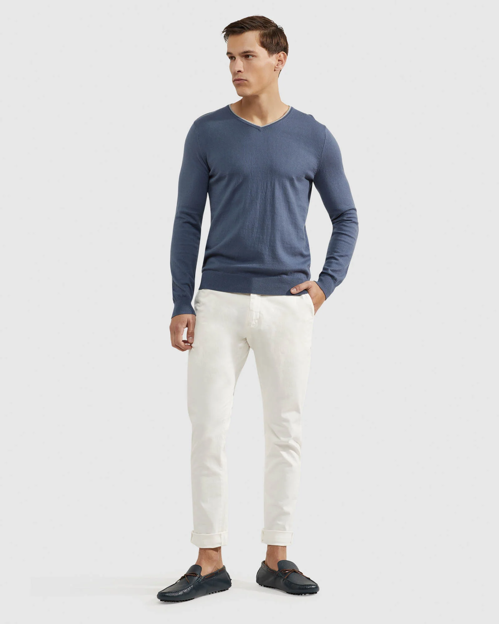 Lenny V Neck Cashmere Blend Pullovr - Image 7