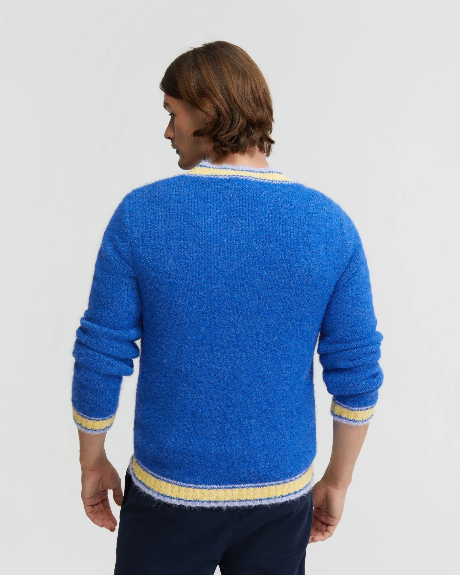 Leo V-Neck Knit - Image 3