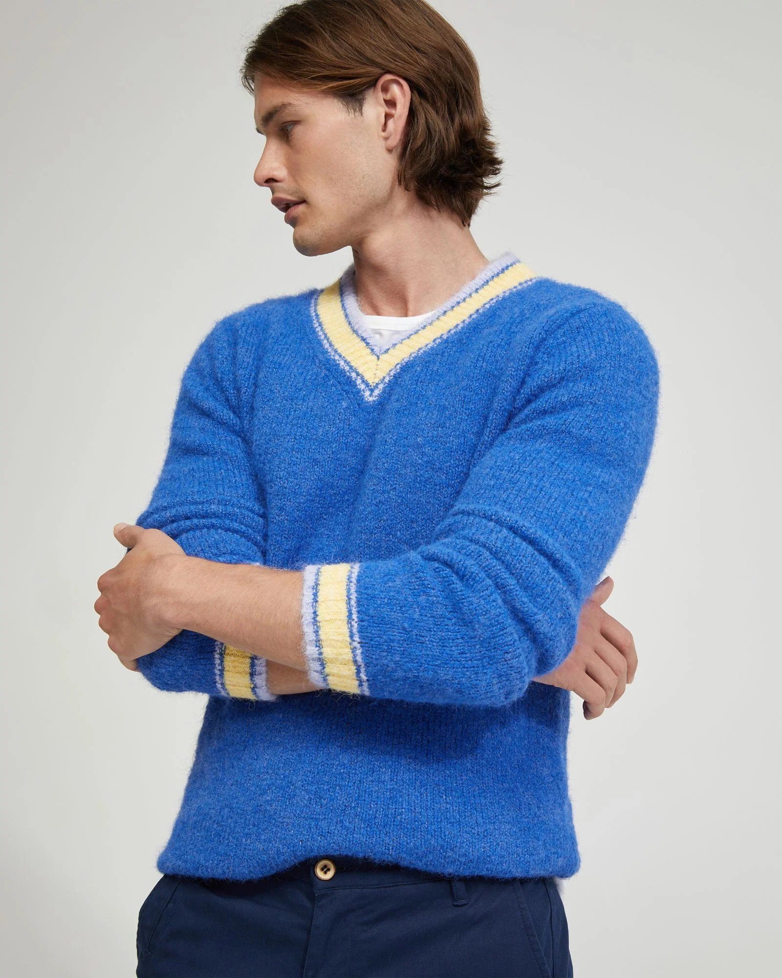 Leo V-Neck Knit - Image 7
