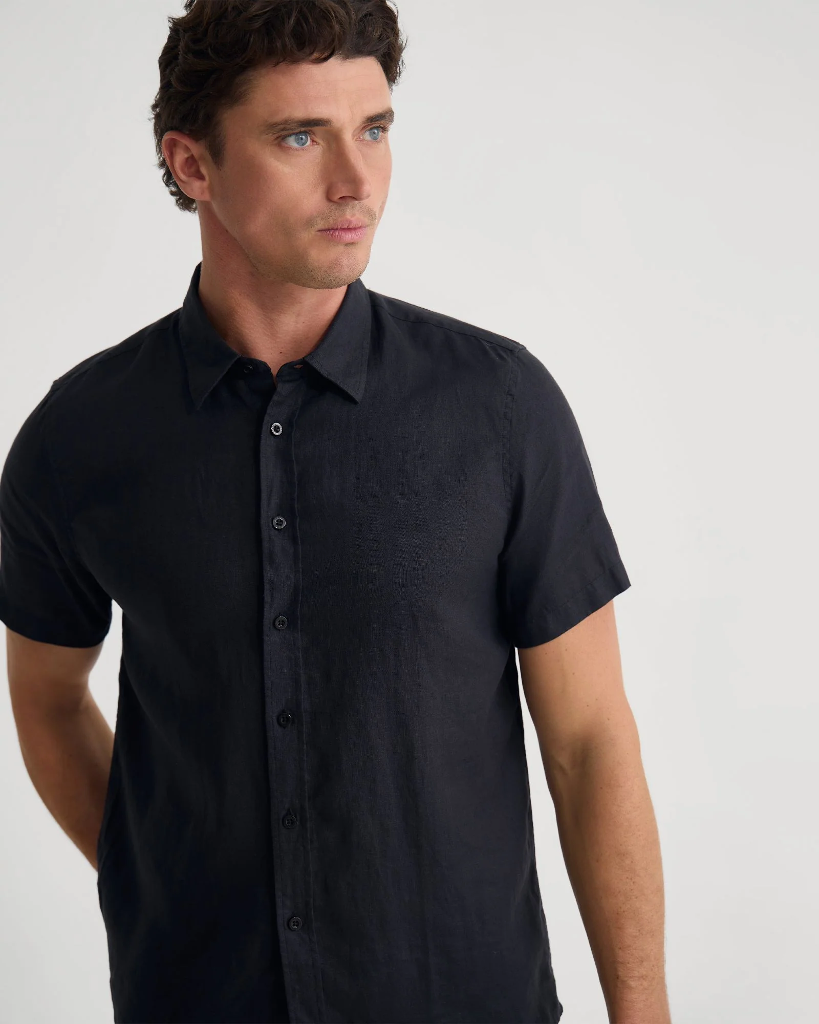 Leyton French Linen Short Sleeve Shirt - Image 10