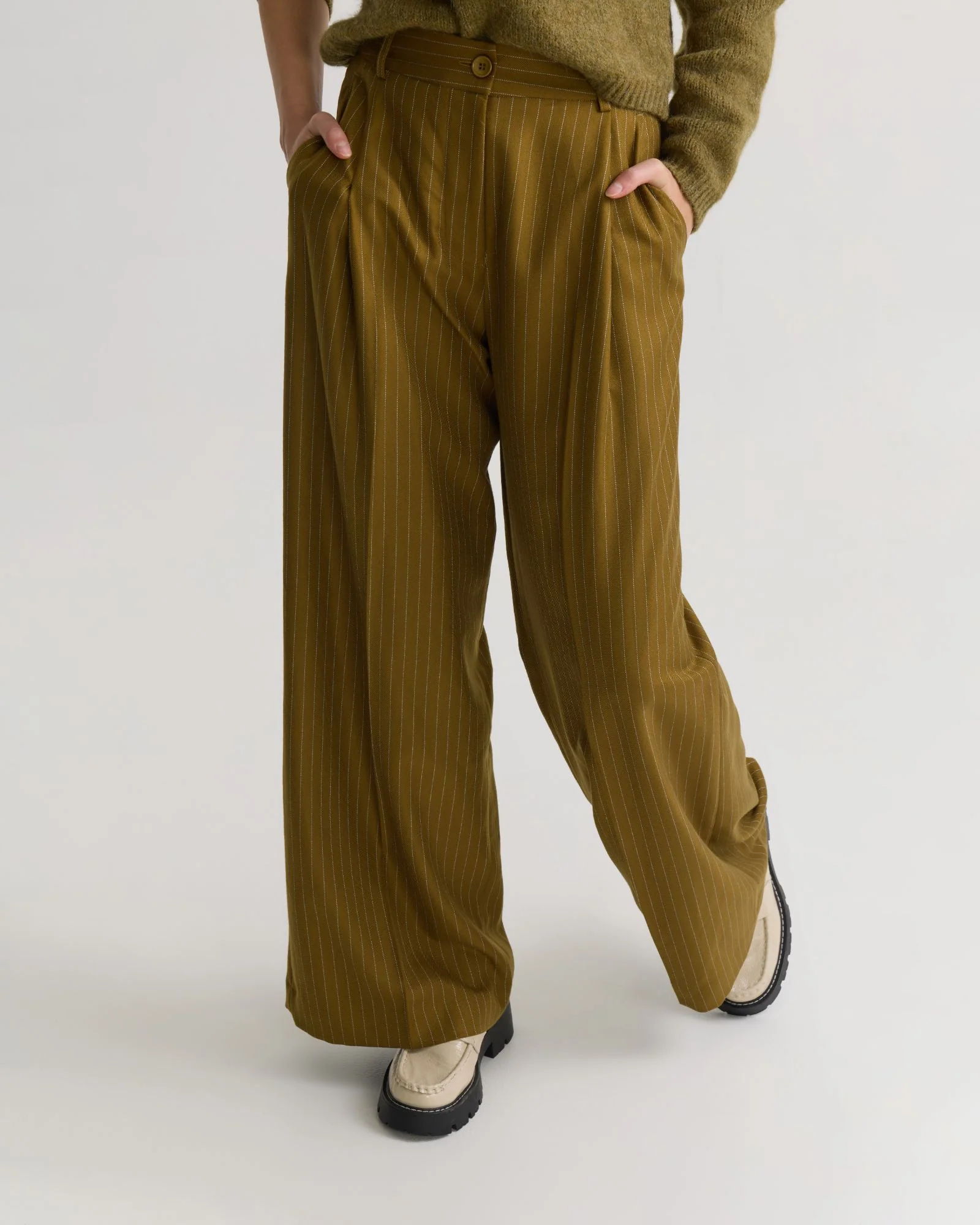 Lola High Waist Trouser - Image 10