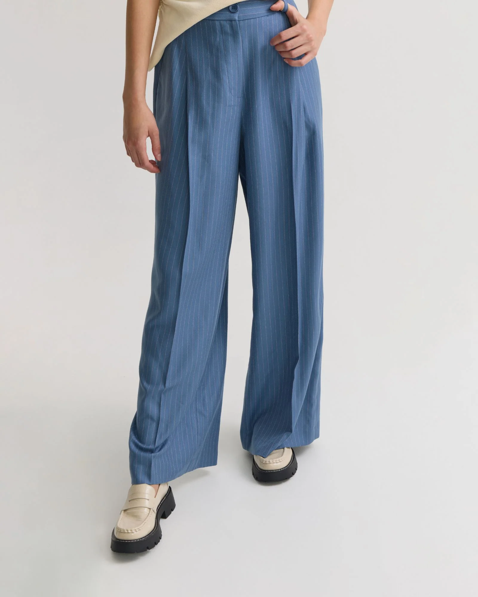 Lola High Waist Trouser - Image 4