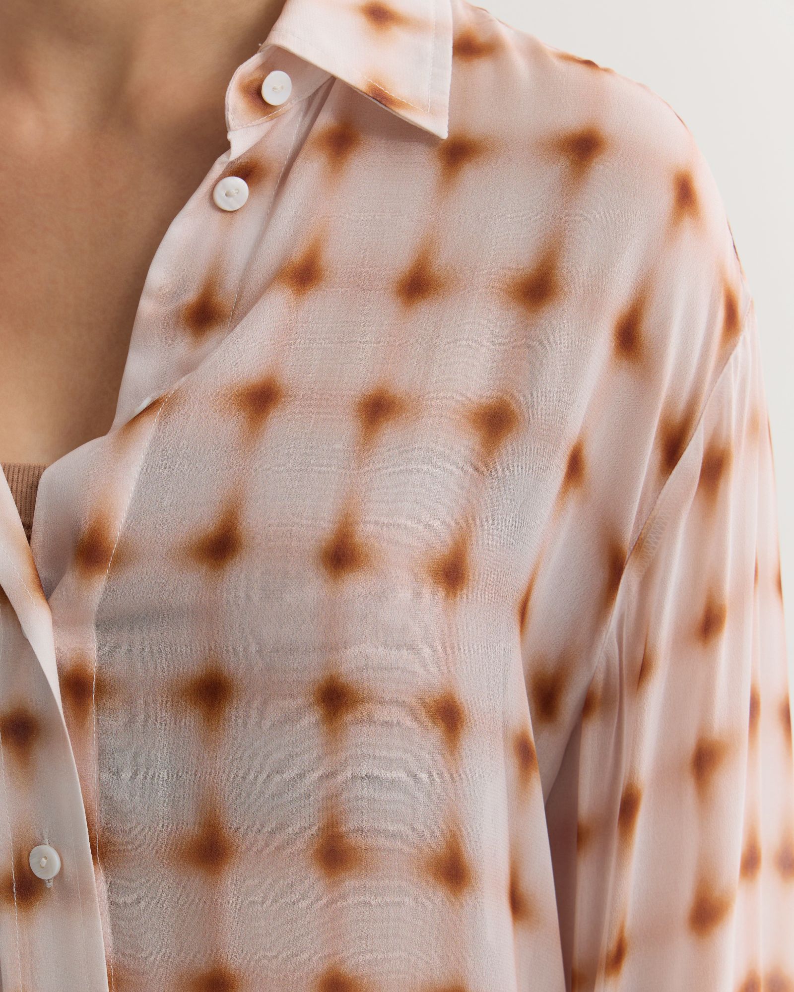 Mia Printed Shirt - Image 6
