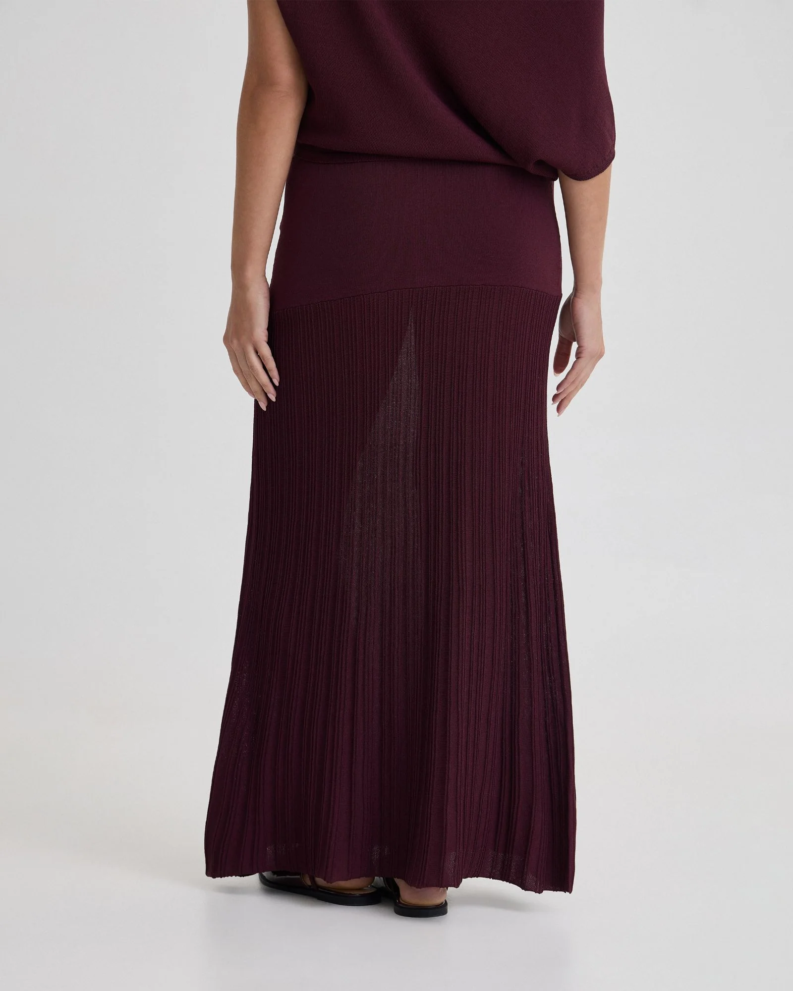 Poppy Knitted Skirt - Image 3