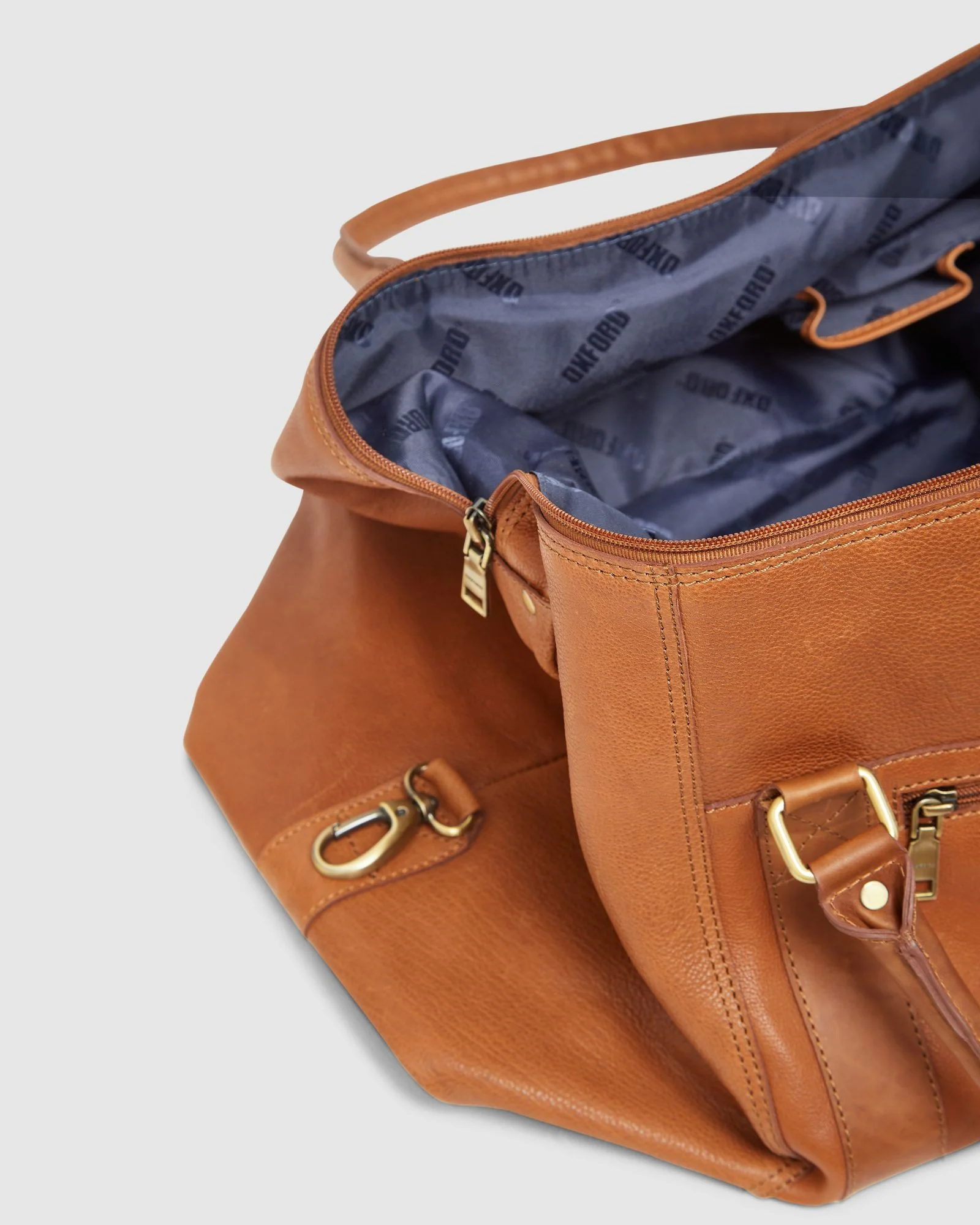 Rainer Weekender Bag - Image 4