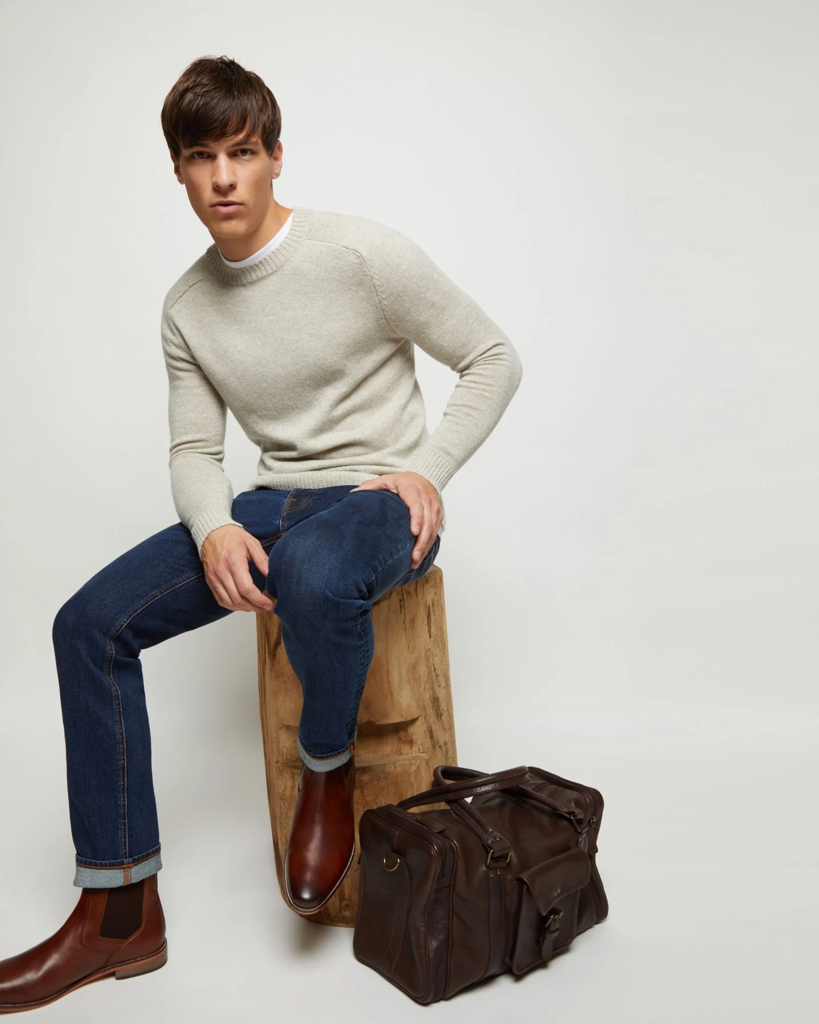 Ritchie Crew Neck Lambswool Knit - Image 15