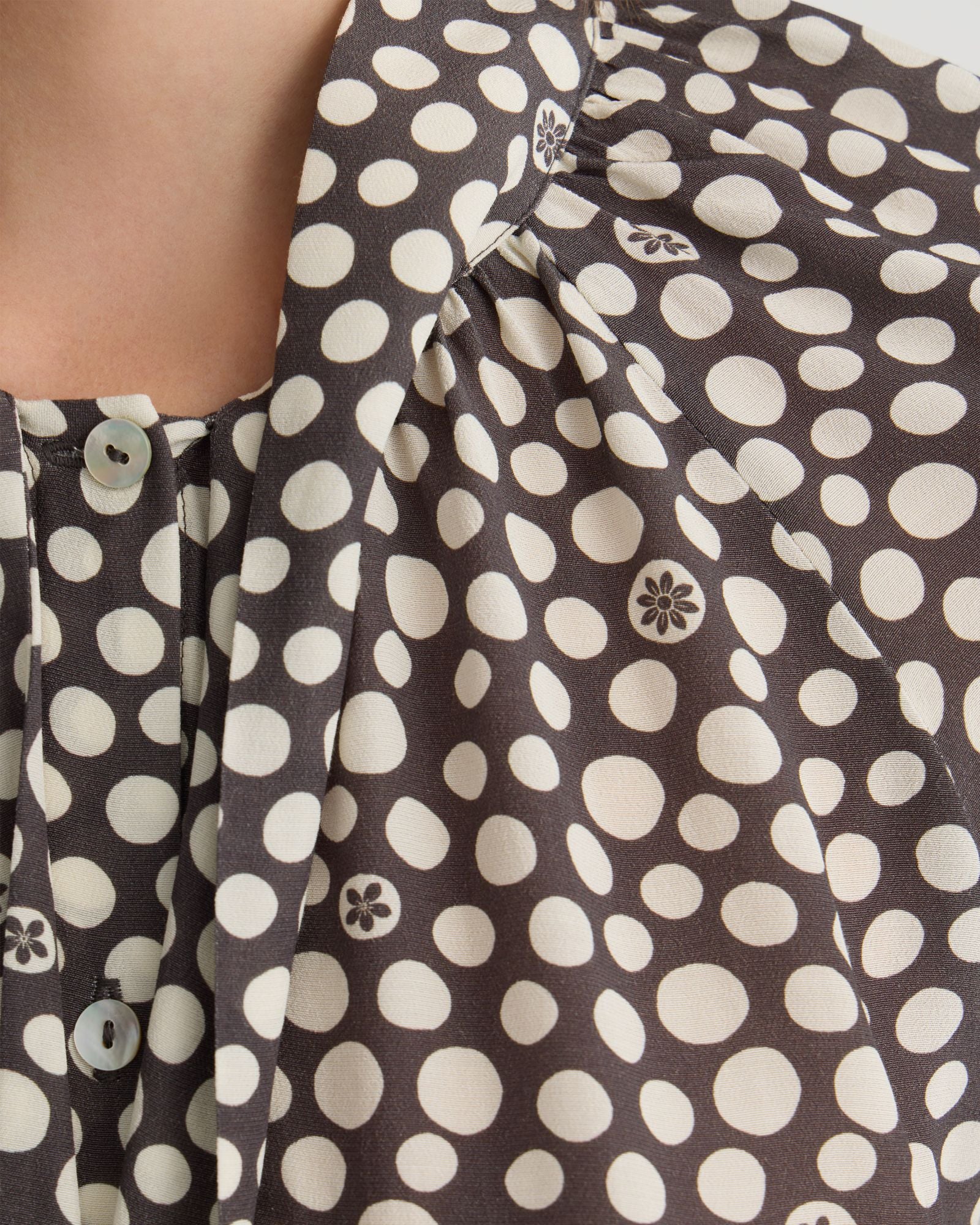 Simone Tie Neck Shirt - Image 11