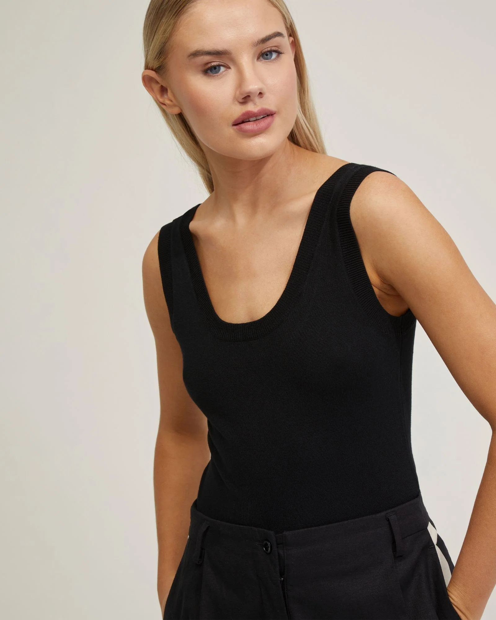 Stevie Knitted Tank - Image 16