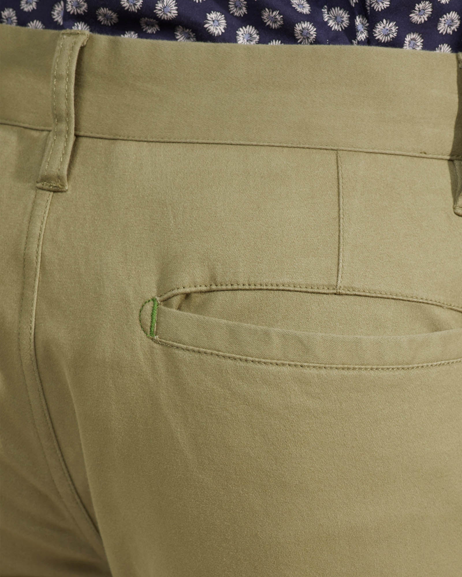 Stretch Skinny Fit Organic Cotton Chinos - Image 24